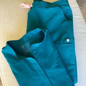 Figs Women’s Limited Caribbean Blue Scrub Set